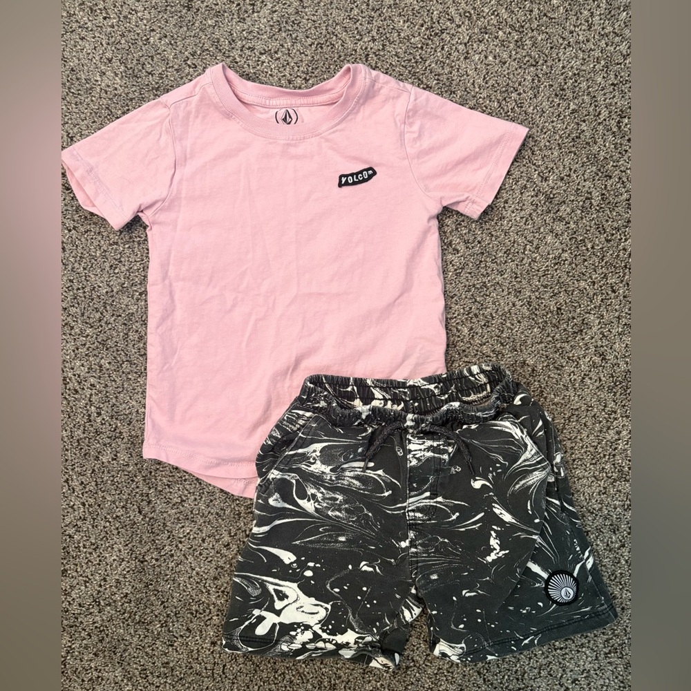NWOT Boys Volcom T-Shirt and Black Marble Shorts Set Summer Outfit